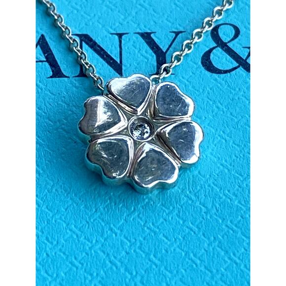 Authentic Tiffany & Co. Diamond  Necklace – Paloma Picasso Crown of Hearts - Picture 3 of 11